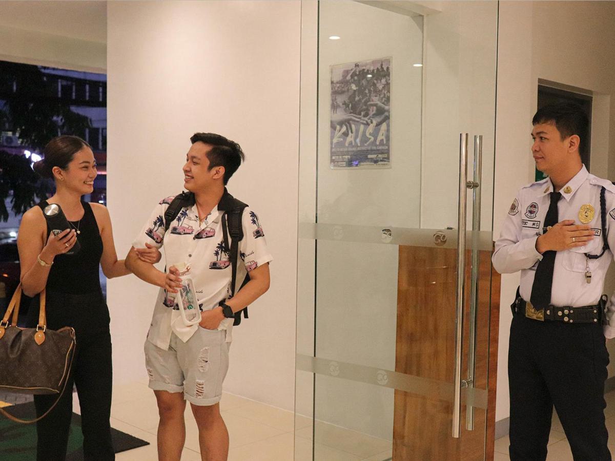 Go Hotels Timog Quezon City Exterior foto