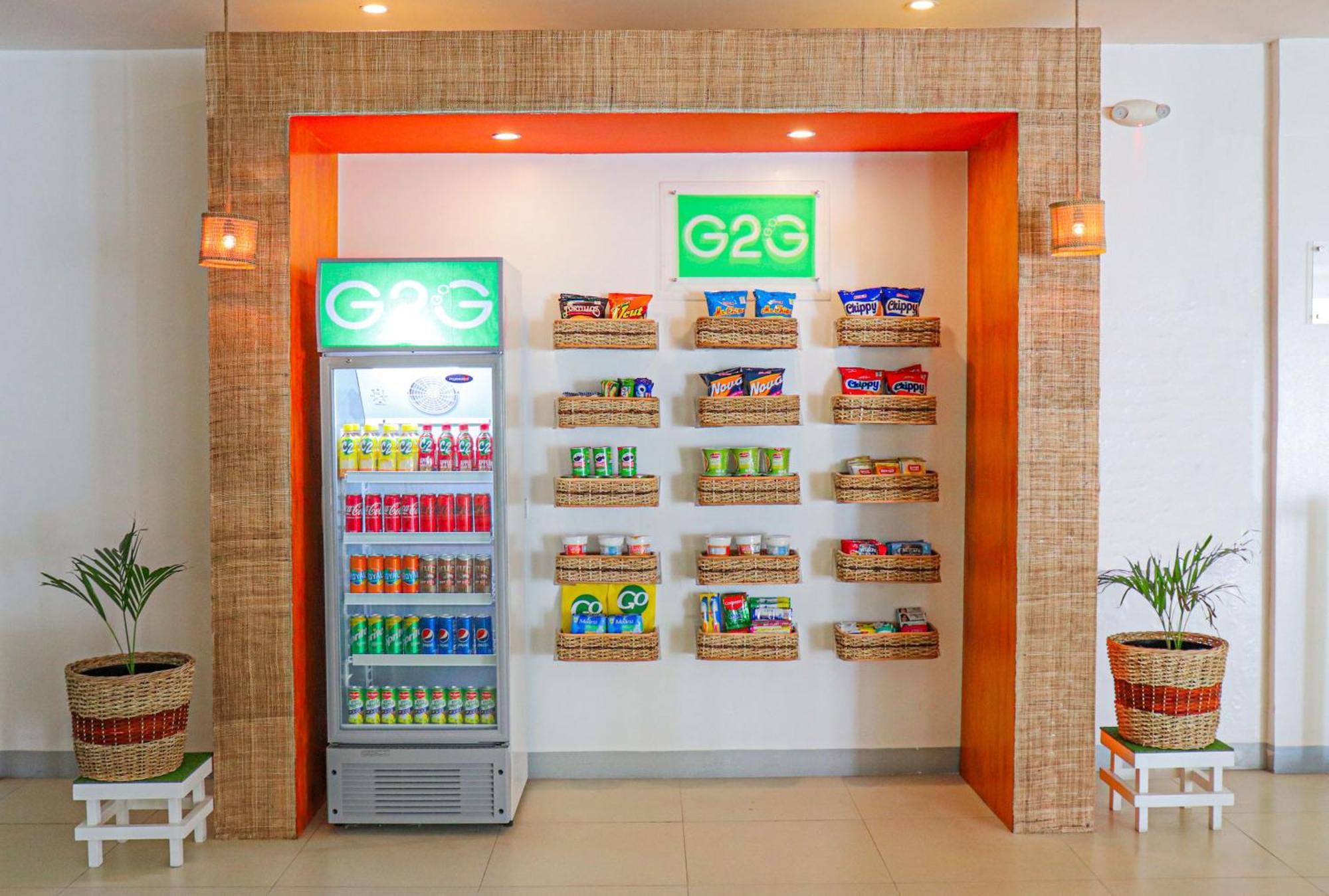 Go Hotels Timog Quezon City Exterior foto